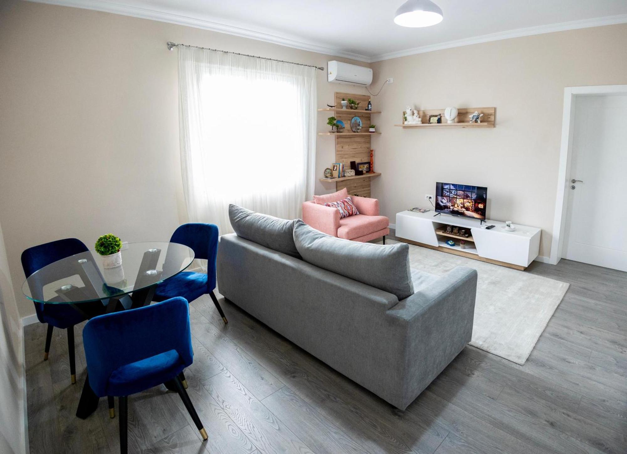 Cozy Flat Near Air Albania Stadium 1 Tirana Exterior foto